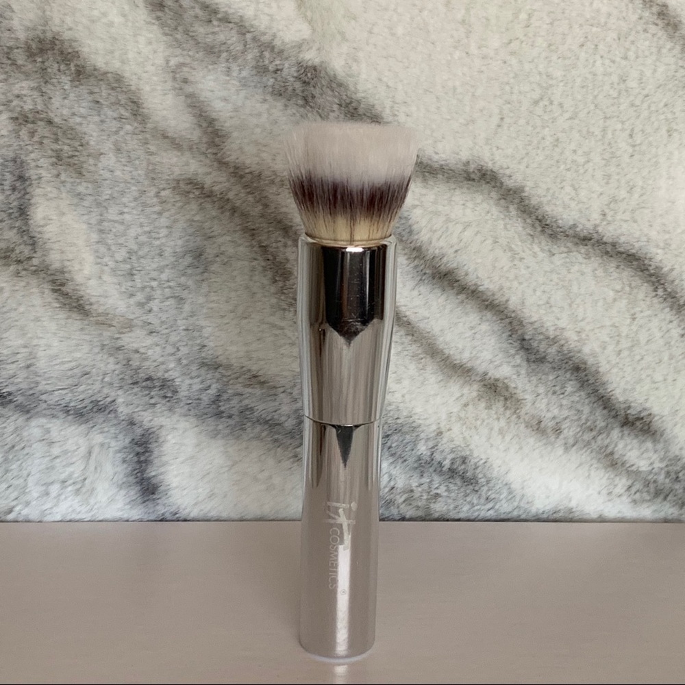 it Cosmetics Heavenly Luxe Double Airbrush Brush
